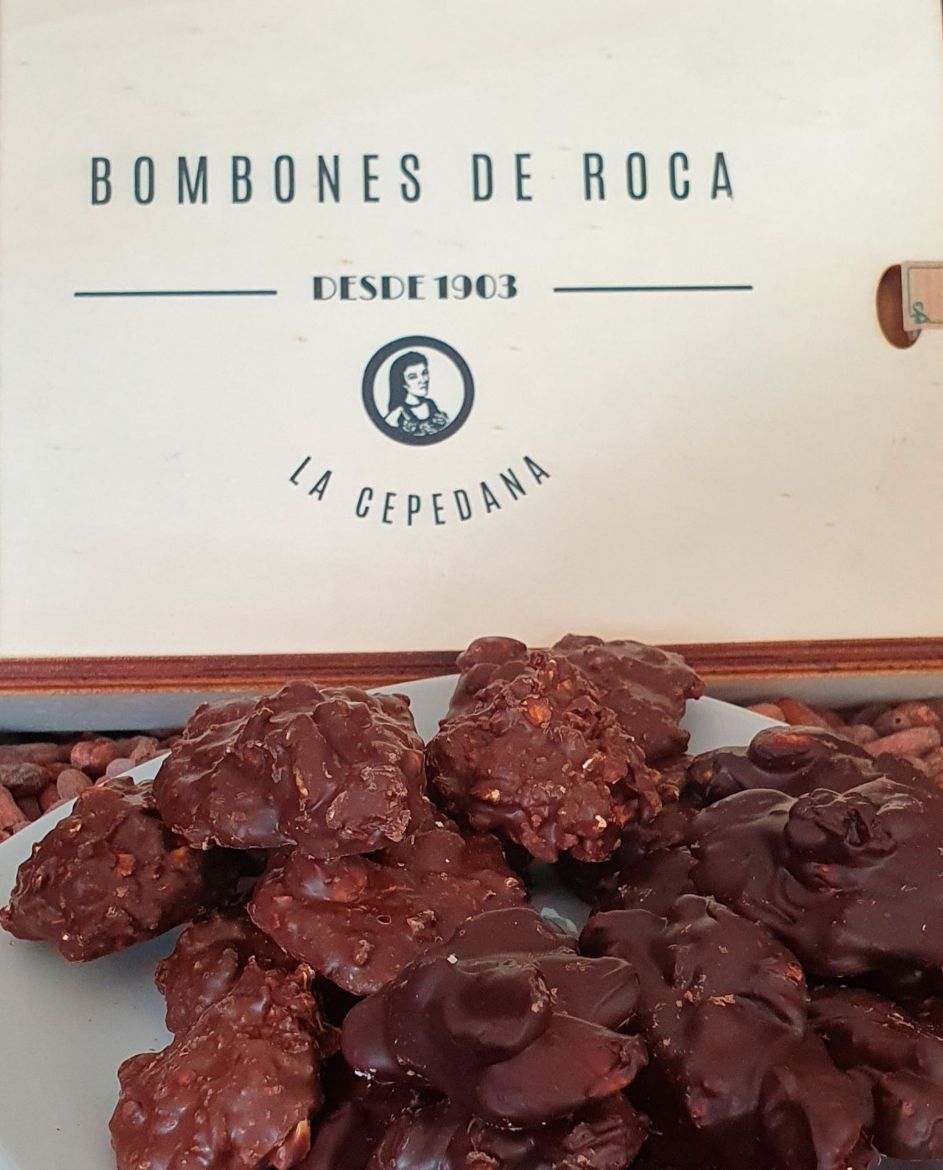 bombones roca con leche y almendras